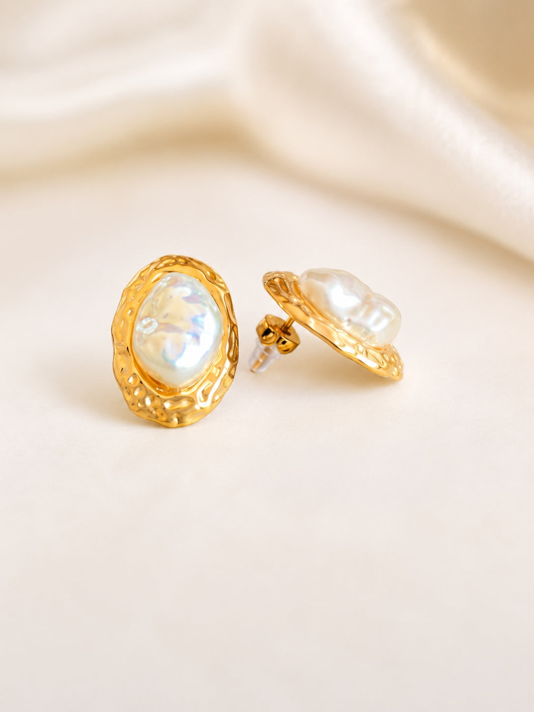 Aurelia Pearl Earrings