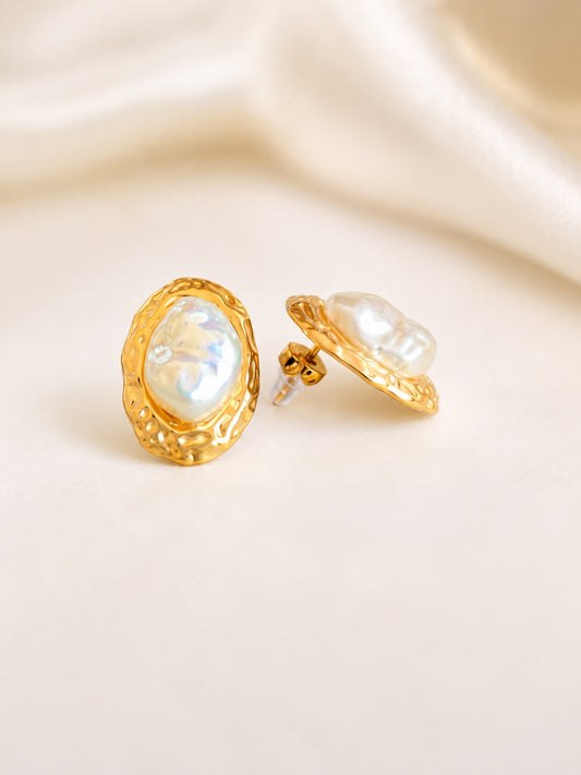 ✨ Aurelia Pearl Earrings✨