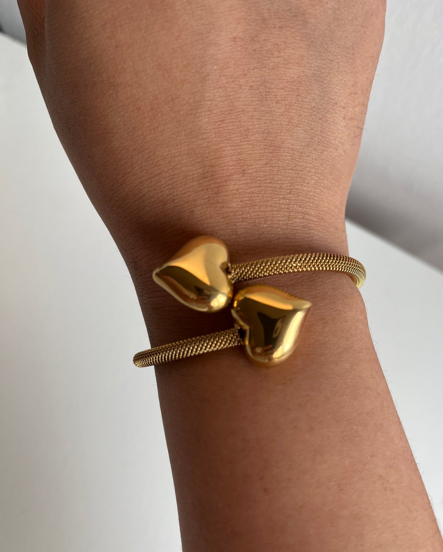 MCCrown Golden Hearts